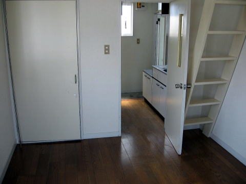 �R�����@�b�{�s�@�ɐ����@���݃A�p�[�g�@�PK���t�g�@�Q�E�R���~