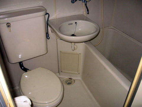 �R�����@�b�{�s�@�ɐ����@���݃A�p�[�g�@�PK���t�g�@�Q�E�R���~