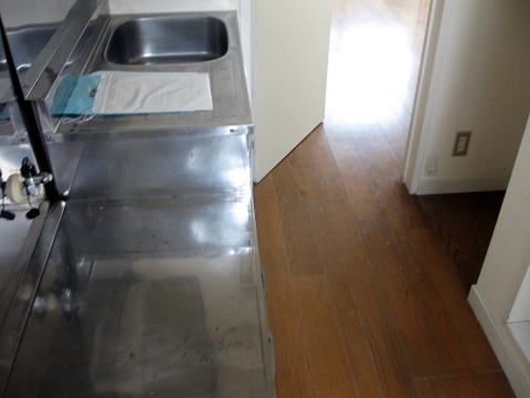 �R�����@�b�{�s�@�ɐ����@���݃A�p�[�g�@�PK���t�g�@�Q�E�R���~